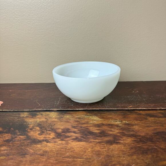 Currier & Ives Milk Glass Bowl Mar-Crest Kids on a Fence Gate Scene 1970s 1960s - Picture 6 of 8